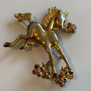 Vintage Gold Tone Horse Brooch 1940’s